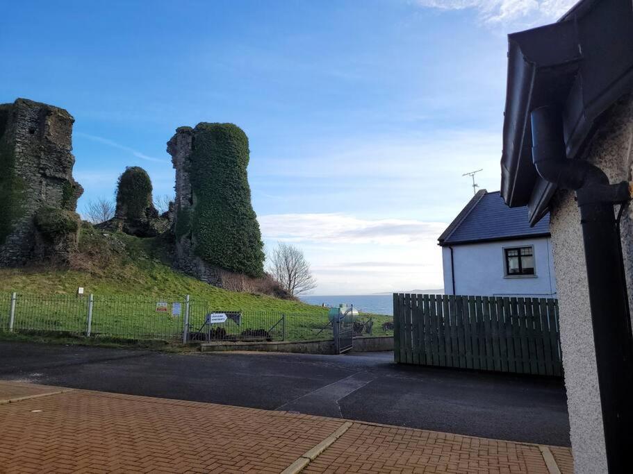 Cottage By The Sea Greencastle Greencastle  Extérieur photo